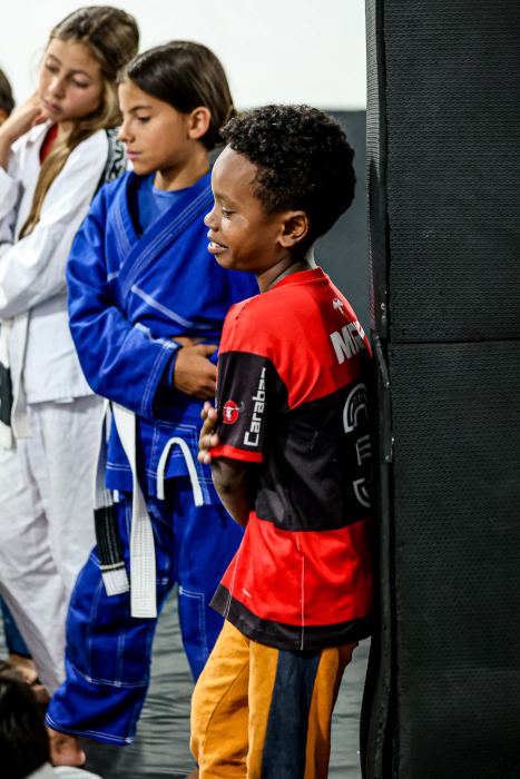 Treino de jiu-jitsu no projeto Cohab City