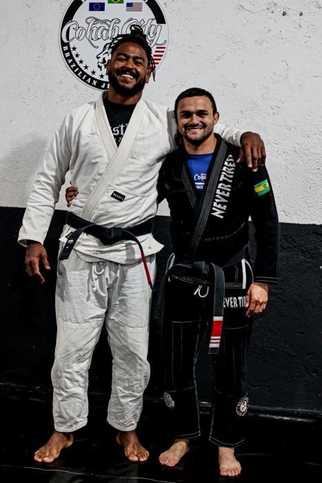Treino de jiu-jitsu no projeto Cohab City
