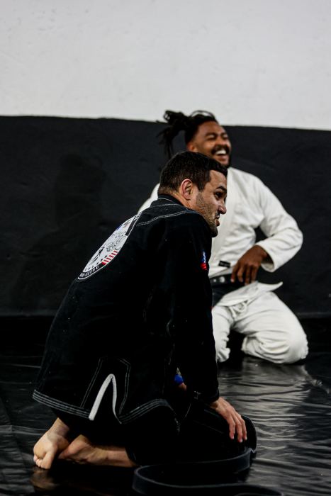 Treino de jiu-jitsu no projeto Cohab City